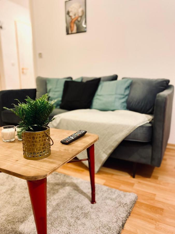 Saniertes Studio - Elisa - Mit Balkon, Wlan, Smart-Tv & Kueche In City-Naehe 에르푸르트 외부 사진