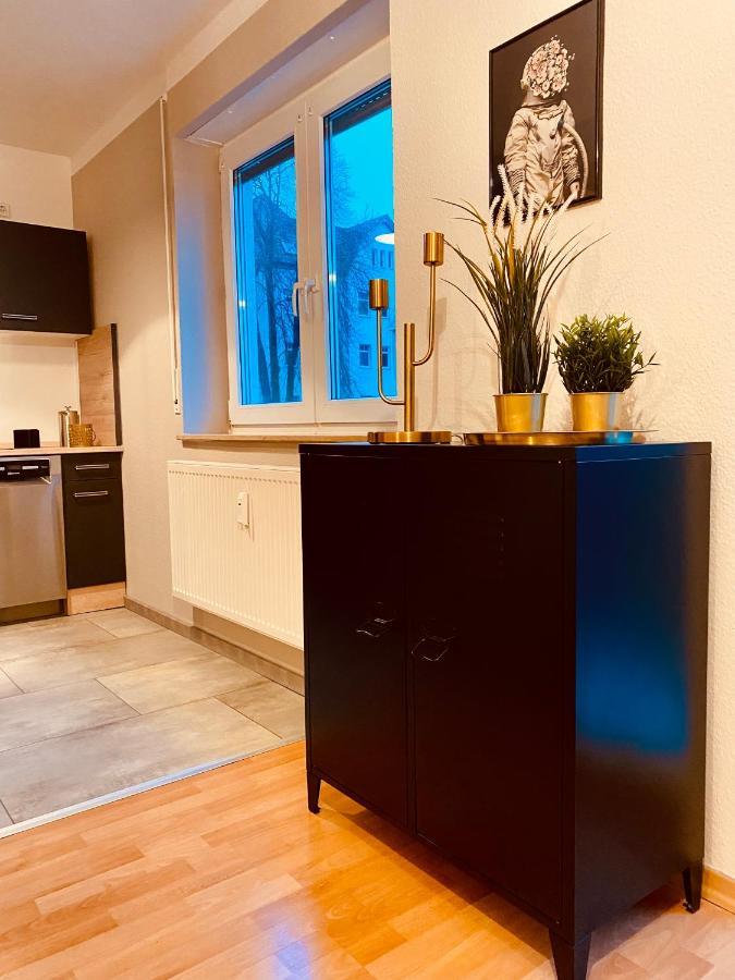 Saniertes Studio - Elisa - Mit Balkon, Wlan, Smart-Tv & Kueche In City-Naehe 에르푸르트 외부 사진